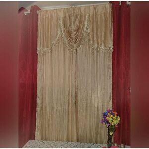 One double window royal curtain✨️